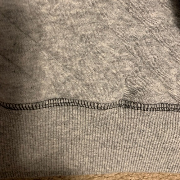 Super cute Gilded Intent crop sweatshirt, size large - Picture 5 of 6